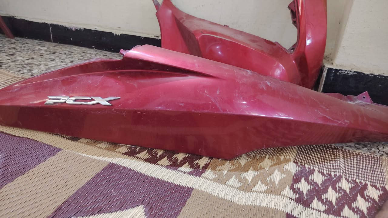 كفرات PCX • ٥ قطع • مو كاملات