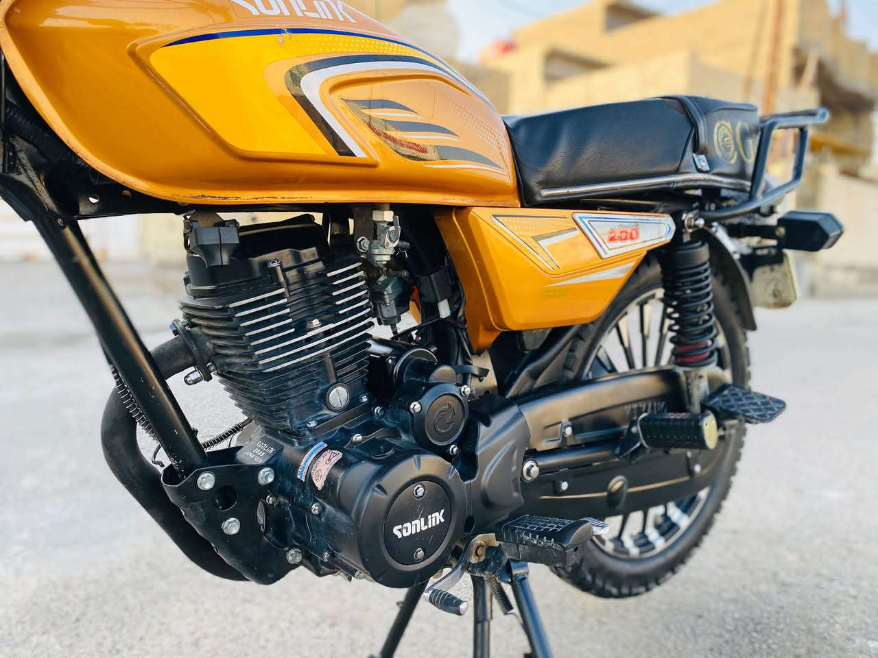 سونك 5 كير 🔥🔥
موديل 2025 👍🏻
مكينه 200cc👍🏻
أوراق موجود 📋
كلشي شغال مكينه مكفوله ما مفتوحه 

عنوان بغداد

السعر 750 

 اتصل ودلل ***********🥰📲
