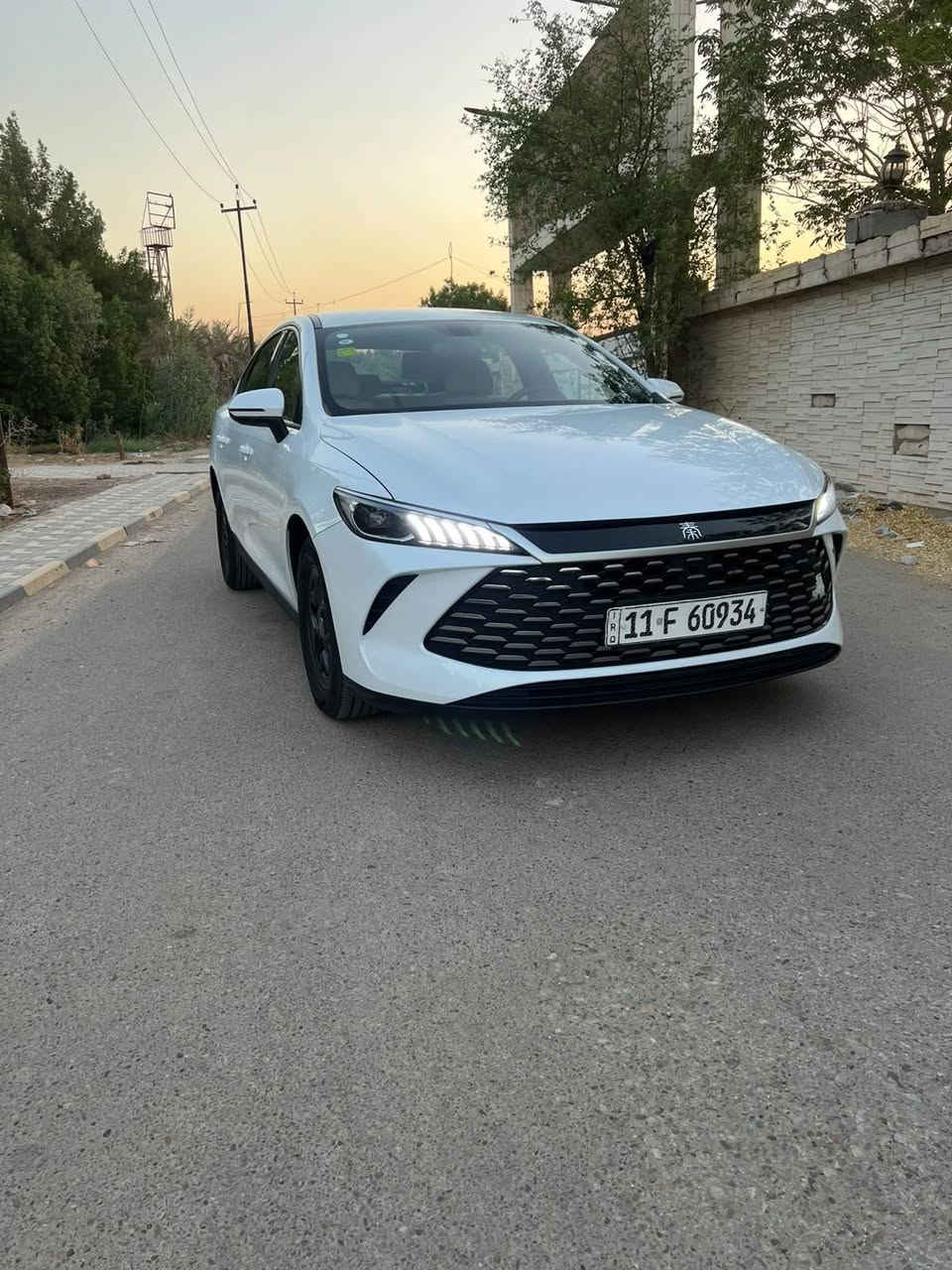 سلام عليكم byd كن بلاص موديل ٢٠٢٥ ماشيه ١٤ الف بيها بارد او طخه اموضحه بالفديو اي استفسار *********** غير متواجد في الفيس بغداد البياع

