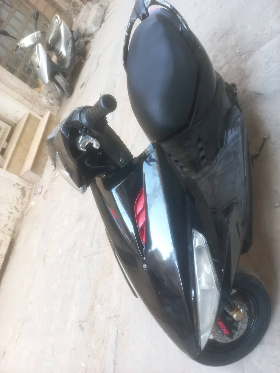 ماكس مضلع حديث مكينه شلعه معدل تراي وين ميعجبك عل فحص شرط برغي ممفتوح بيه مكينه بلاديه مال رمبه دراجه مكانه اعظميه شراي فقط يتصل عل رقم سعر  500  الف بي مجال كلش بصيط ***********
