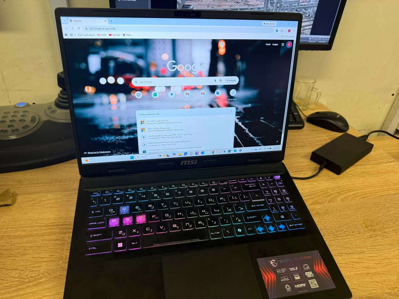 السلام عليكم ، لابتوب MSI للبيع
نوع اللابتوب هو MSI Sword 16 HX B14VFKG (لابتوب كيمنكً من شركة MSI).
أهم مواصفاته:
المعالج: Intel Core i7-14650HX (الجيل الرابع عشر)
الذاكرة العشوائية (RAM): سعة 16 جيجابايت بتردد 5600MHZ
كرت الشاشة: منفصل بسعة 8 جيجابايت (RAM)
وحدة التخزين: SSD بسعة 1 تيرابايت (954 جيجابايت فعلية)
Windows 11 Home :نظام التشغيل
مستعمل فترة بسيطة كلش لان عندي لابتوب ثاني ، 
بيه شخوط بسيطة بالهيكل
سعره 1500 "مليون وخمسمية " وبيه مجال
للتواصل ***********

