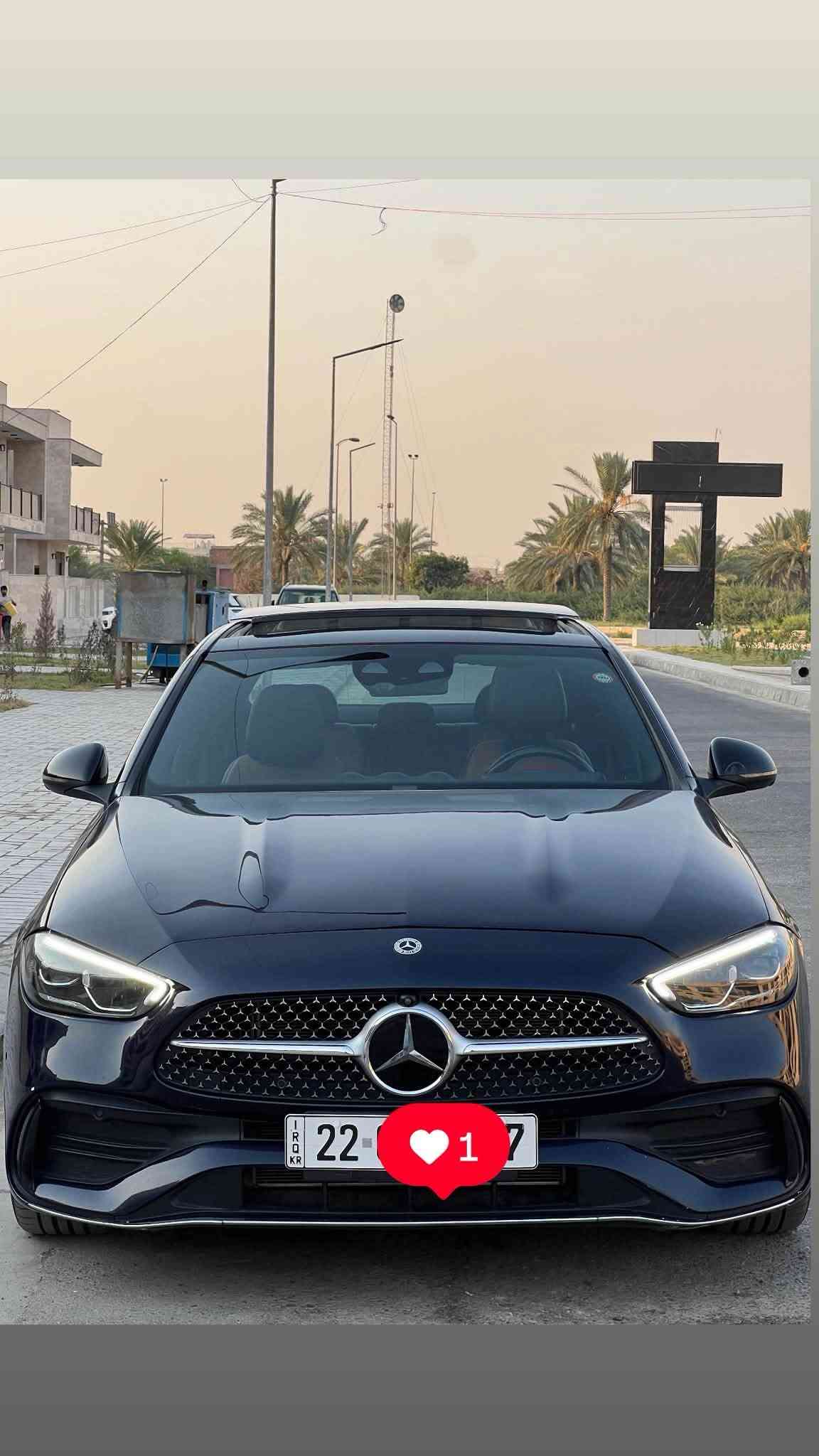 السلام عليكم
مارسيدس بنز 

2023 

C300

وارد أمريكي 

بيها بنيد ودعاميه بدون دواخل لا شاصي ولا لغد 

رقم اربيل ب اسمي تحويل ثاني يوم 

ماشيه 66 km 

فول مواصفات السياره 1/1 للاخير 

 

5 كاميرات فول فول

مكفوله كفاله عامه عدا البنيد والدعاميه 

للاستفسار : *********** 

المكان بغداد العامريه قرب خدمي المطار

نص مكتوب في الصور:
- 1