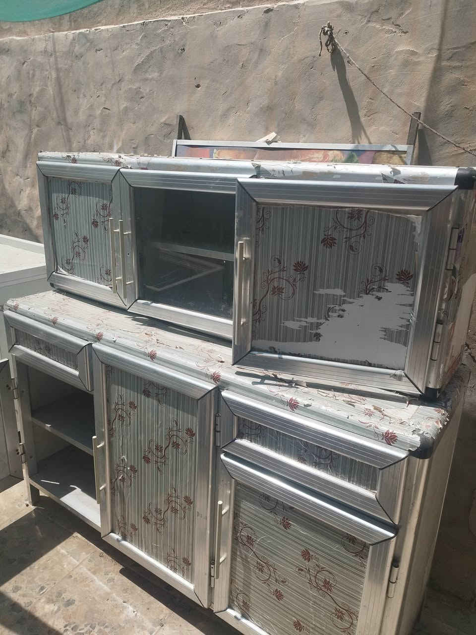 كنتور  و كاونتر نضيف
مكاني كربلاء شبانات قرب محطه نيزك 
***********
