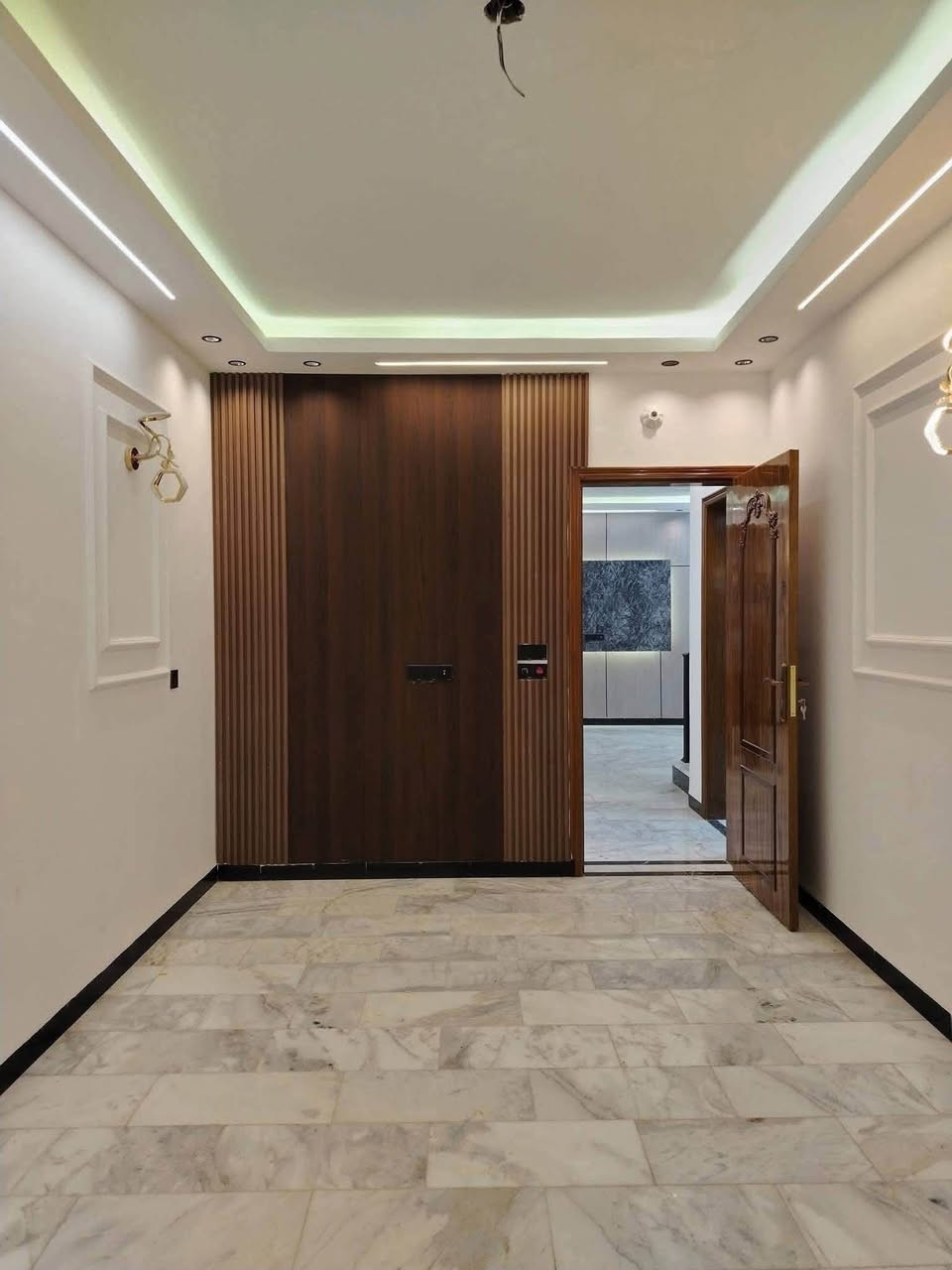 120طابقين حديث بناء ٢٠٢٦

حي الجهاد منطقة الامانة

........

🏡🏚️🏘️

........

مشتمل 120 م طابقين حديث بناء ٢٠٢٦

٣ نوم صحيات عدد ٢

واجهه6 نزال ٢٠

في حي الجهاد منطقة الامانة

باب قاصة

شبابيك المنيوم

ديكورات داخليه روعة

للاستفسار

أسيا *********** وأتساب

مكتب دآري للوساطة العقًاريهً#
