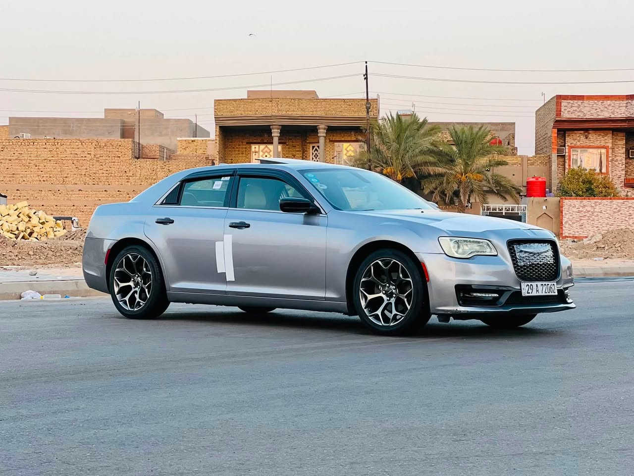 ﷽

اوباما 2016  c300 اصل 
•رقم واسط دولي هزة جديدة تحويل مباشر
•حادثهة دحجة بسيطة في الجاملغ الامامي 
صور الحادث موجودة في المنشور
•فول مواصفات للاخير
.داخل عسلي
.بنوراما فتحتين
.كير ماوس 8 نمر
.بردة خلفية كهربائية بلاد
.كشنات جلد كهرباء
.تبريد + تدفئة بلكشنات
.هيترات كشنات امامي وخلفي
.خزن ميموري
.بصمة تشغيل وبصمة ابواب
.تشغيل عن بعد
.تبريد قطعتين
.نظام ايكو وسبورت
.مري هيتر قلابة
.تو ويل اصل
.بجم عريض
.تحكم ستيرن جهتين مع مثبت سرعة
وباقي المواصفات المعروفة
السيارة جاهزة ربع ماتصرف عليهة
المكان واسط 
السعر 187 وبيهة مجال 
للاستفسار *********** / ***********
