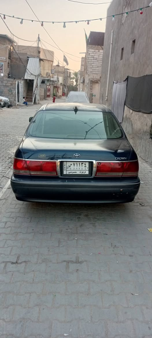 بيع سريع ملكه موديل 2002 ديفور جبير 4 دكم تبريد خلفي مدفوع كمرك باقي بس ع رقم قرار 48 مكفوله من كص وضربه سياره نضيفيه وخير من الله الشراي يتصل *********** مكان بغداد  السعر 85
