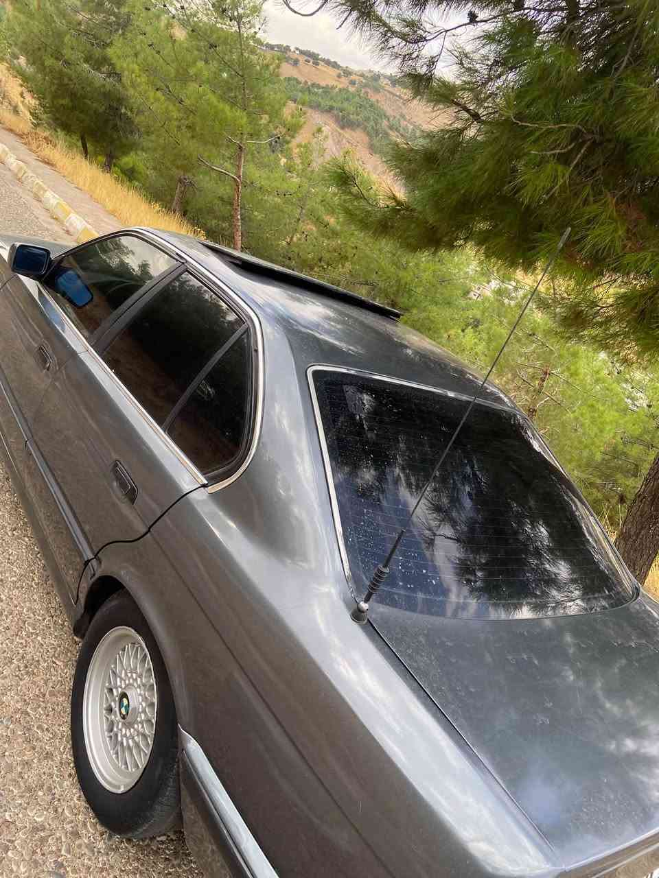 ***********
BMW 525
موديل 1989  
رقم نينوى سنويه جديد
BMW صبغ عام بدون حادث
ديجيتال گير عادي 🌪️
داخل جلد بيلادي اسود 🖤
كير و محرك بشرط 
تبريد جاهز❄️تبريد مركزي
سلايت شغال 👍🏻
قفل مركز 
جام كهرباي
كهربايت كلو شغال
سعر 45وبيها مجال 
مكان قضاء عقره دهوك
اتصل على رقم ***********
