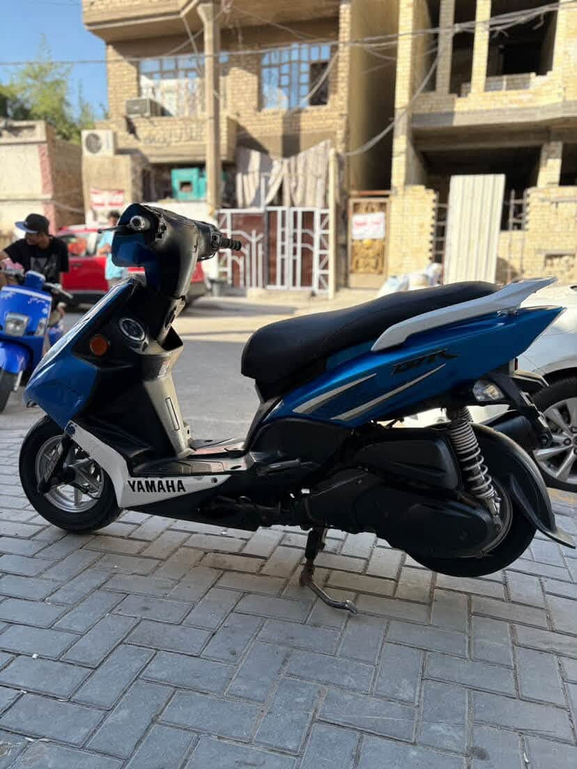 سلام عليكم شباب جيتي للبيع دراجه كفاله عامه دراجه نضيفه دهن كله امزويل بانزين محسن بين قوسين مال جناي معروضه بمليون او بيهه مجال للطيبين مكاني بغداد مدينة الصدر رقمي *********** اتصل وتدلل ♥️.
