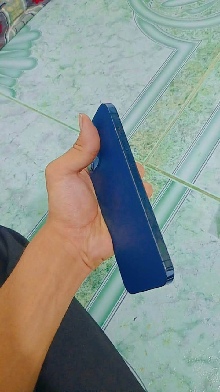جهاز ايفون 12 Pro Max   لون نيلي كلش نضيف 

 بطاريه 78
مستبدل شاشه فقط سعره 360  وبي مجال حك جيتك مكاني الرمادي
رقم الهاتف :***********
