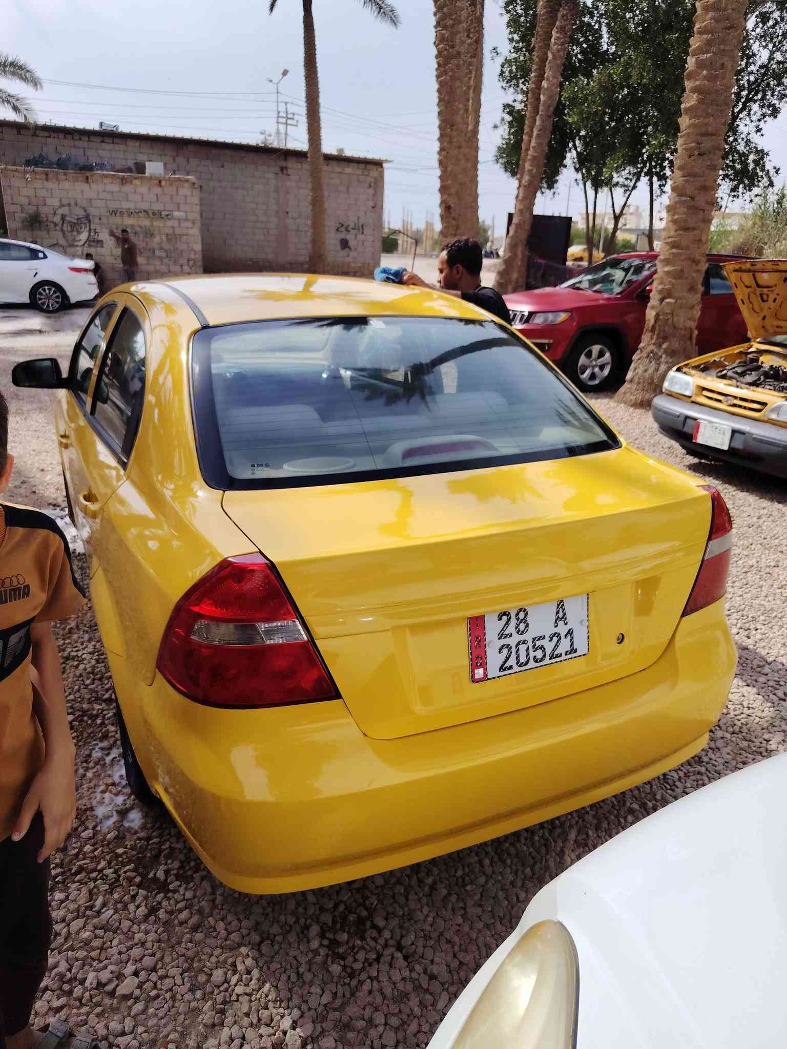 يالله سلام عليكم افيو ٢٠٠٩ خليجي محرك مفتوح مو مسكر مكينه وكير جدد بسمي رقم انكليزي حادثه بنيد بس صبغه جديده حلوه كلها جاهز تخم تاير صارله سبوع سعره ٤٩ وبيها مجال للطيبين مكاني دوانيه ***********
