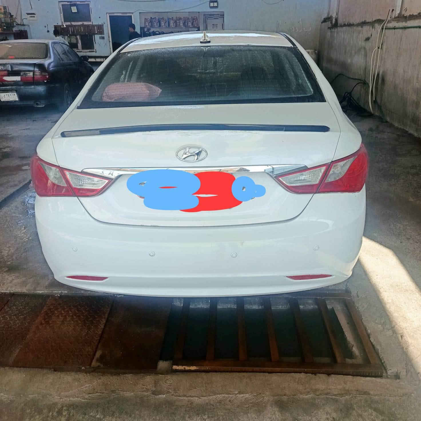 سوناتا موديل  ١٣ غاز خط واحد  كير محرك تبريد مكفولات سياره جاهزه. للاخير. كشرها مثل ما واضح. كارتون سياره  كصه جنطه رقمها الماني مال سياره  بيه حادث بعناها تفصيخ وبقه الرقم ححطينا ع هاي يعني رقم وسنويه.  ب ٤٠ وبيه مجال طبق الاصل *********** مكانه نجف
