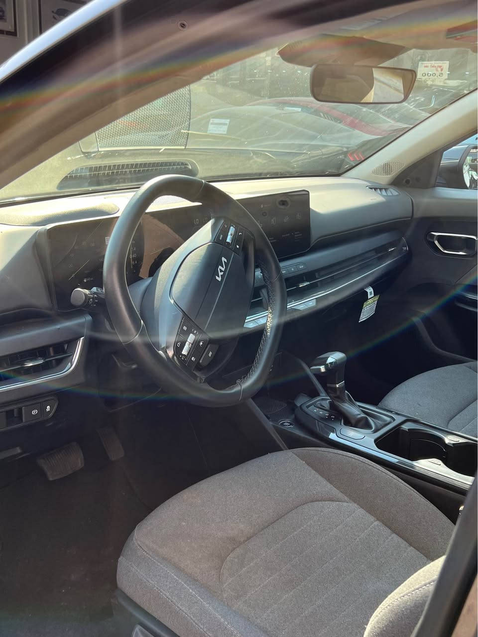 KIA K4 2025
بجم و خلفي كبس
بابين صبغ و حافة جملغ صبغ 
بدون دواخل و ايرباك بس پرده 
ماشية 15 الف ميل
سيارة كاتي 
موصفات EX
بصمة 
بريك بصمة 
ابواب بصمة 
شاشة كبير 
تبريد لمس
شاشة إلكتروني 
صندوق كهربائي 
تشغيل من بعيد 
رادار خلفي 
رادار امامي 
رادار جانبي 
سعر 145$ و مجال 
*********** 
واتساب موجود أربيل, العراق
