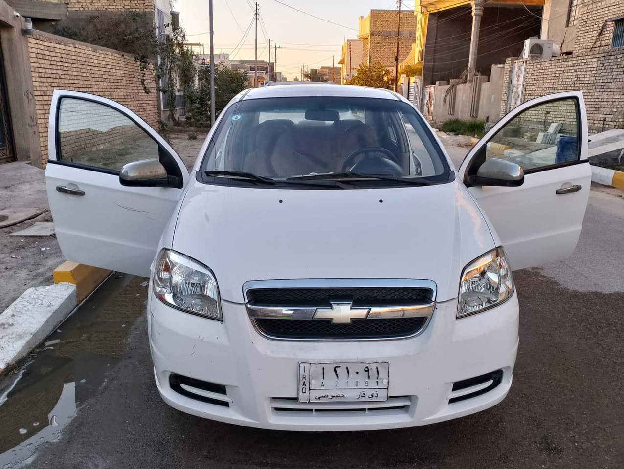 🚗 للبيع: شوفرليت أفيو موديل 2011 خليجي 🚗
🔹 السيارة باسمي
🔹 مداور ثاني يوم 
🔹 مكفولة من الضربة والصبغ ما عدا بارد 
🔹 جاهزة 100% من المكينه والكير
🔹 حدادية جديدة
🔹 التدفئة والتبريد شغالين 
🔹 ما بيها أي نقص، بس شغل وطلع
💰 السعر: 60
📞 للاستفسار الاتصال أو واتساب:
***********
🔴 السعر قابل للنقاش
