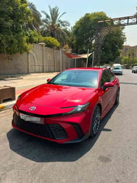 كامري SE • ٢٠٢٥ • هايبرد ٢٥٠٠