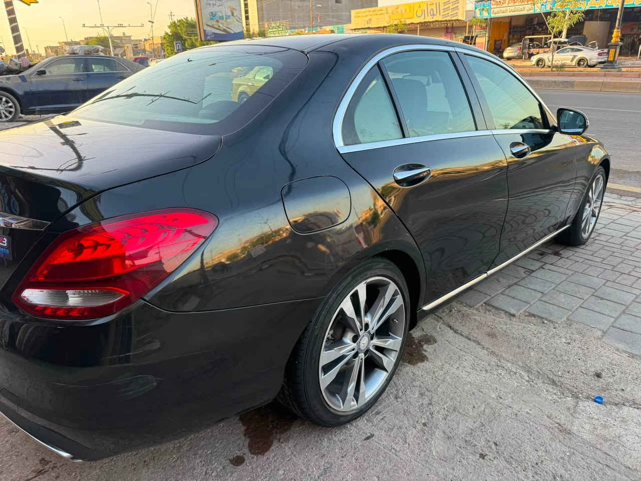 السلام عليكم
مارسدس c300 للبيع
موديل ٢٠١٧
ماشية ٦٨ الف ميل حقيقي
حادثها باب والجاملغ الخلفي عكس السايق
صور الحادث منشوره
توو ويل ، بنوراما ، مواصفات المارسدس معروفة
السياره نظيفة من محرك وكير مكفولات 
السعر 21 
الاتصال 
***********

