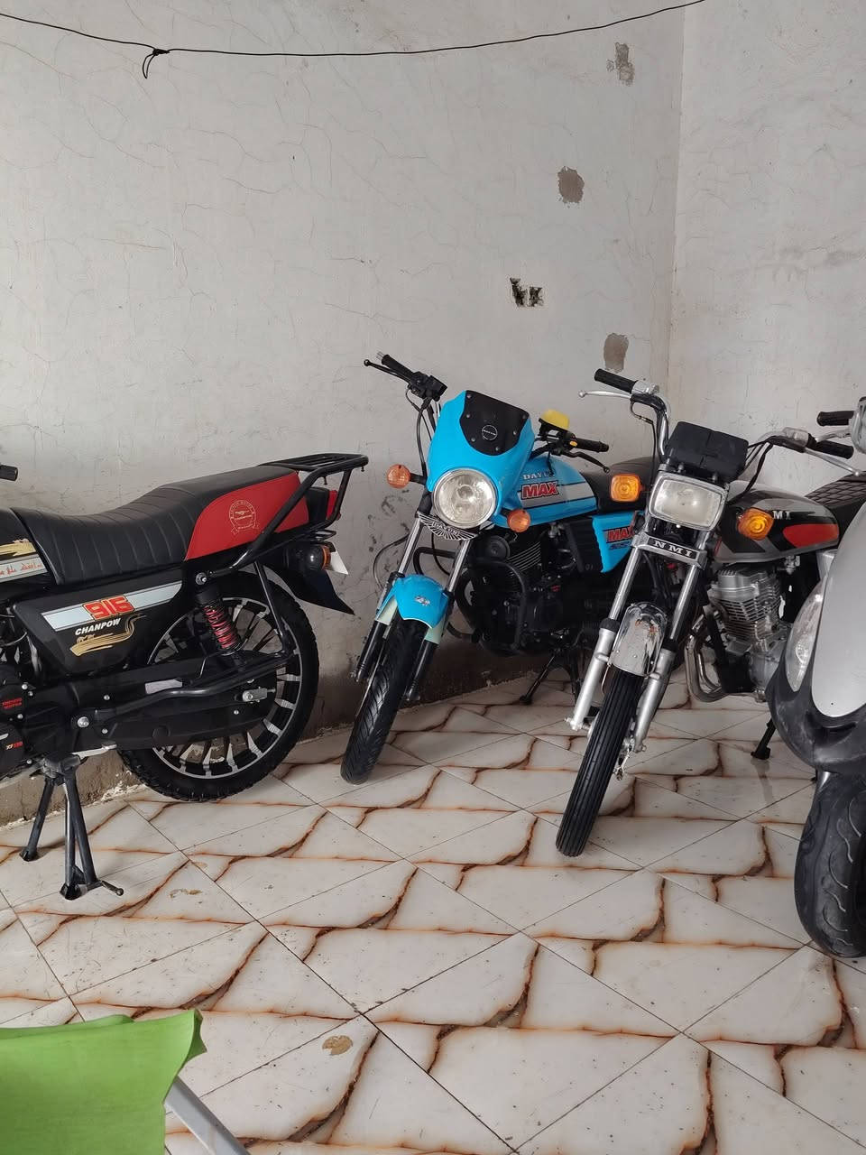 شايننج • 916 • ماكو تفاصيل
