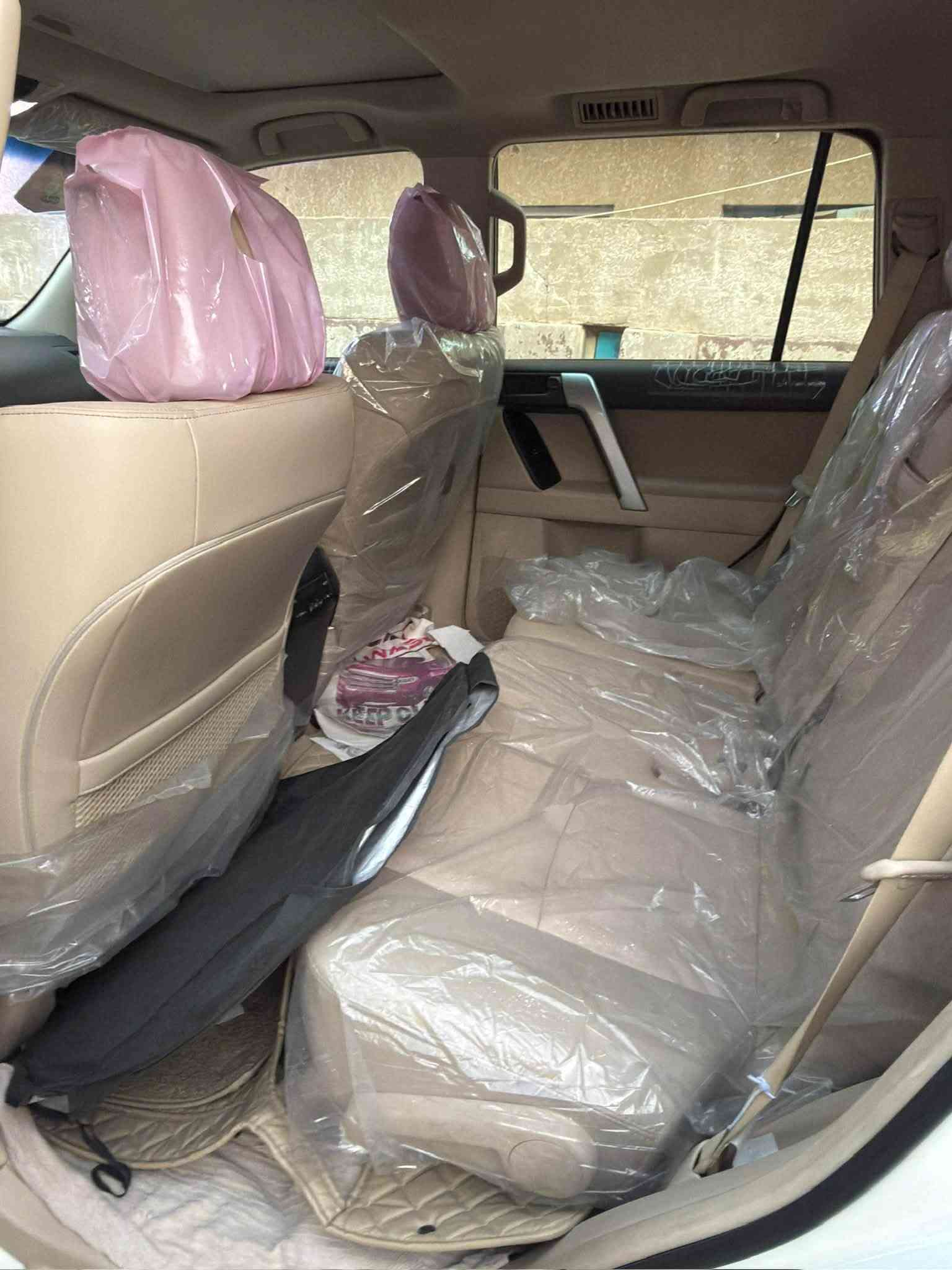 برادو 2023  TXS خليجي ساز ماشية 56 الف مكفولة كفاله عامه رقم اربيل بأسمي هزة سنوية رقم جديد فول مواصفات وجديدة جداً بدون اي نقص دبل تانكي  السيارة مكانها بغداد السيدية السعر 460 وبيها مجال بسيط للأستفسار *********** السونار مرفق بالصور
