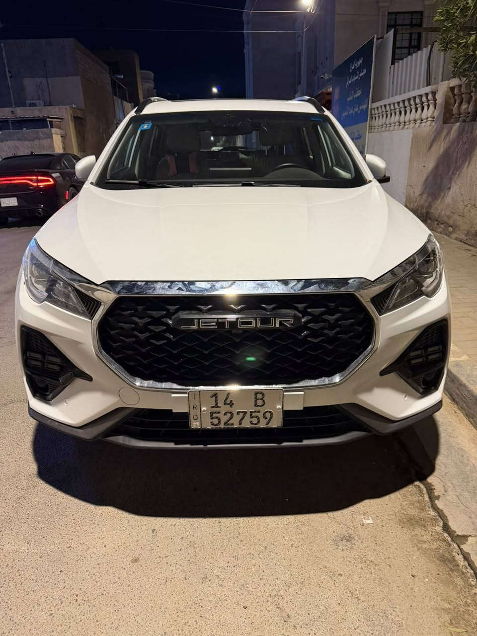 🚗 للبيع: جيتور X70 موديل 2026
المواصفات والتفاصيل:
الموقع: البصرة - التنومة
اللون: أبيض
الموديل: 2026
المسافة المقطوعة: ماشية 17,000 كم فقط
السقف: فتحة سقف بانوراما
سعة السيارة: 7 راكب (عائلية وواسعة جداً)  
الضمان: داخل ضمان الشركة لمدة 10 سنوات  
المحرك والتكييف: محرك توربو، تبريد ممتاز وتكييف مركزي لجميع الصفوف
الميزات: شاشة لمس حديثة، كاميرات، عدادات ديجيتال، مثبت سرعة، وأنظمة أمان متكاملة
الحالة:
الجاملغ الأيمن بيه تعديل بارد  
المكينة مبدل بيها بستم فقط  
💰 السعر: 22 مليون عراقي (وبيه مجال للطيبين)  
📞 للتواصل والاتصال: ***********
