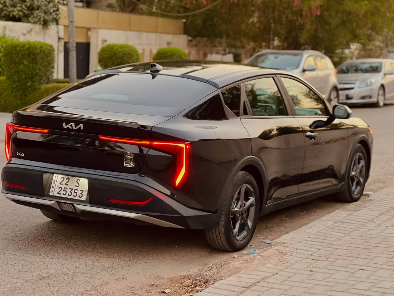 السلام عليكم للبيع
كيا  كي فور 
k4 2025 
بيها فقط بنيد مبدل ومصبوغ 
بدون ايرباك بدون دواخل  
مرقمة اربيل  
تحويل للمشتري مباشر  
المواصفات : 
بصمة  / هندبريك دكمة  / لايت LED  / مكينة 2000 دوش / شاشة كبيرة متصلة ديجتال   / اوتو هولد / LED امامي وخلفي / قيادة ذاتية / كامرة دوارة / رادار تعديل مسار / اوتو بريك / مود درايف / تحكم ستيرن / كروس سرعة /مانع انزلاق / بلوتوث / اواكس / USB /  رادار جانبي

💵💵 164     ورقه  سعرها 
مكاني بغداد الاسكان 

***********: ☎️
 واتساب متوفر او الاتصال عالرقم
