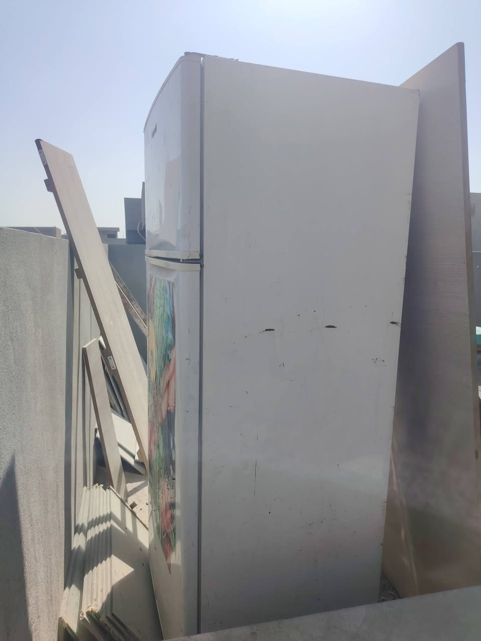 غراض للبيع قيم وخذ شراي يتصل ***********
او يجي خاص
