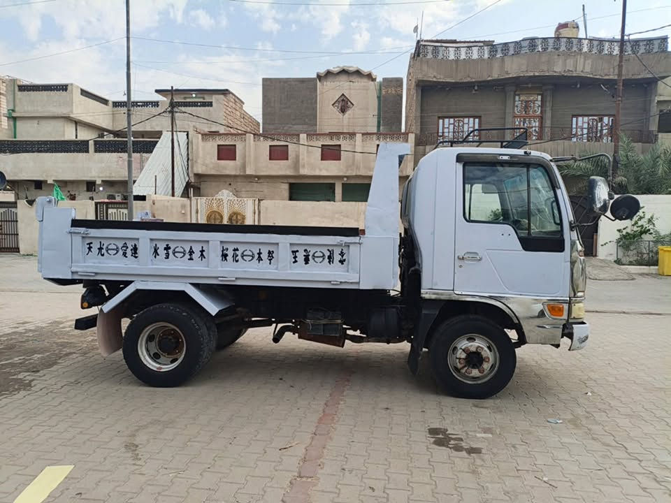 هينو قلاب • ٤سلندر • البصرة