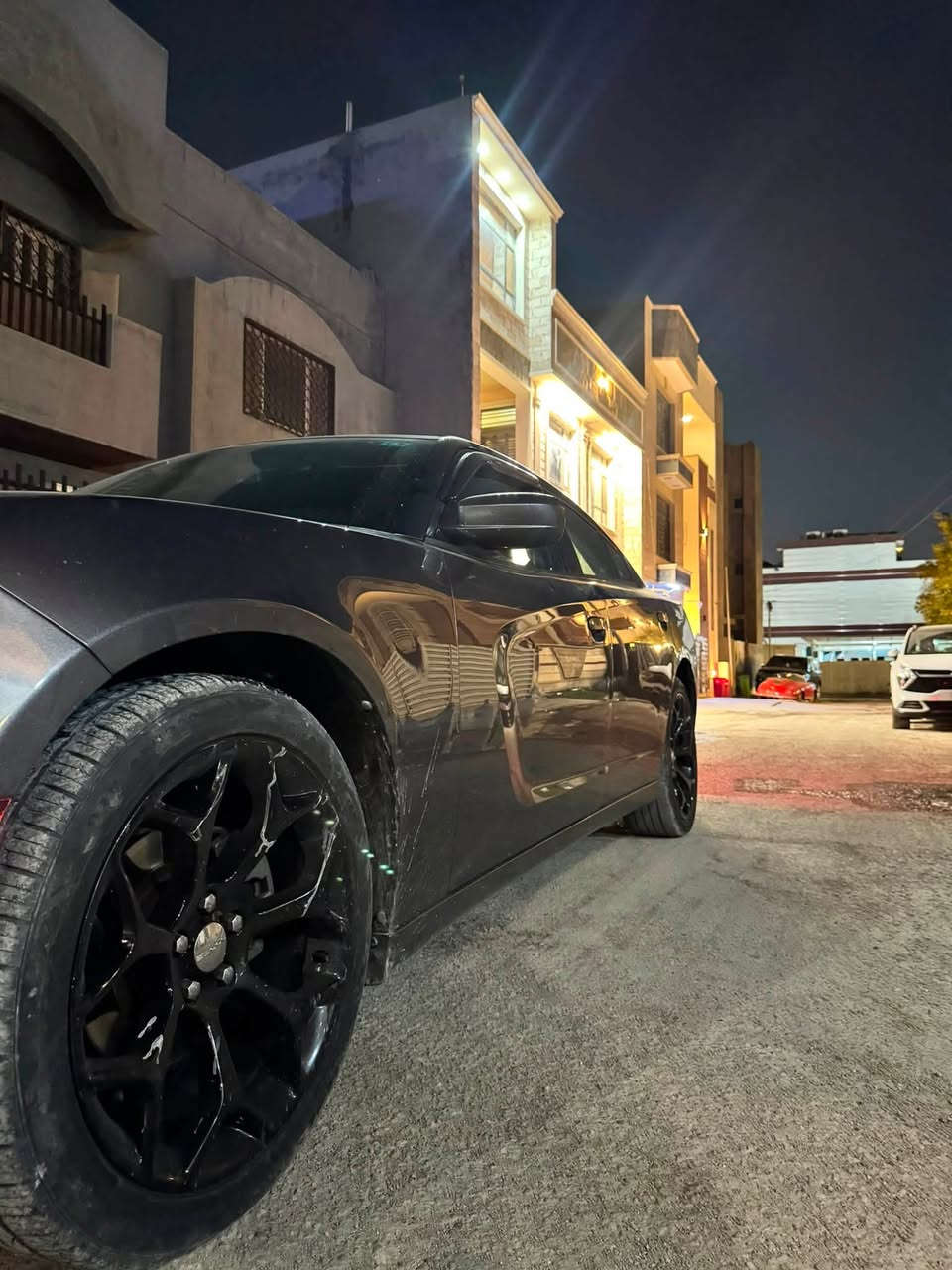 سلام عليكم
sxt 2017 جارجر
مواصفات اس اكس تي
رادارات بصمة تشغيل عن بعد كشن كهرباء
كشنات تدفئة
السيارة محرك كير مكفول
تبريد فقط نقص غاز
6 اسلندر
سياره نضيفه 
السيارة من اتشوفهه احلى من الصوره السيارة رقم بغداد
تحويل ثاني يوم ماحب اطولهه اكثر من يوم .
حادثه كلشش بسيط ونضيفه السياره مستحيل تلكه مثل هيج حادثهه سياره فول مواصفات عدى فتحه 
السعر 190 
مكان بغداد/زيونه 
الاستفسار / ***********
