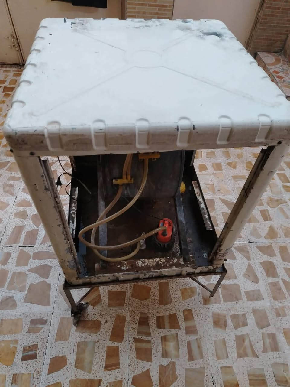 مبرده حديد تبريد ثلجج🥶🥶 ضمان تاخذه مني سعرها170 مكاني اربيل بيع مستعجل تواصل واتساب ***********
