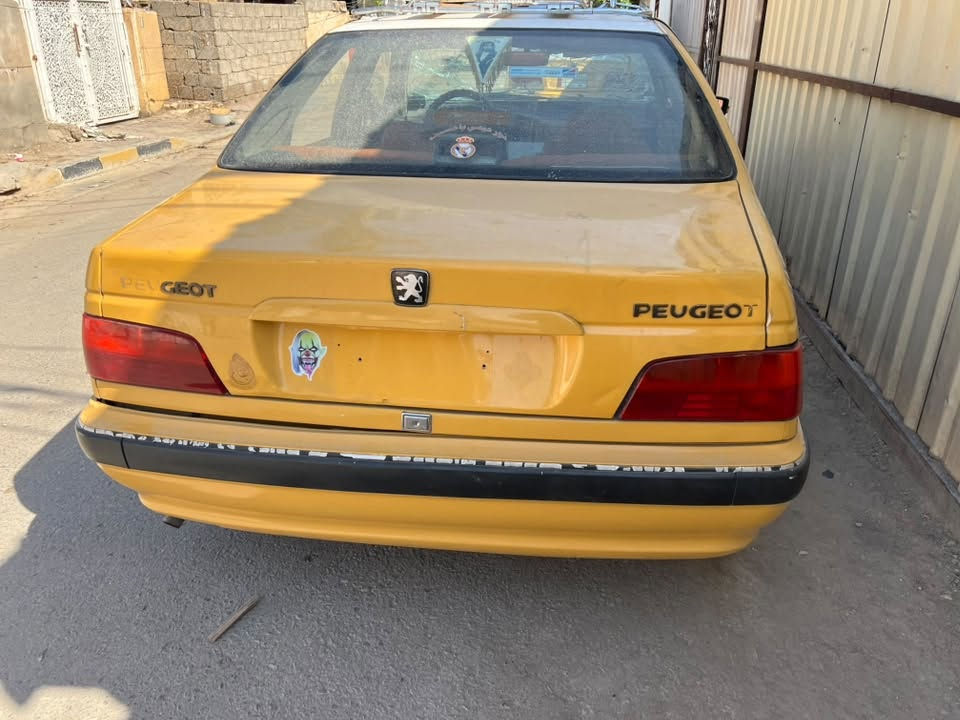 سلام عليكم  بيجو بارص مديل 15 على وضعها نبيع طار البنيد مالته مكينه فرنسي 2200سياره يرادلها ترتيب مكاني حسينية بغداد  ***********
