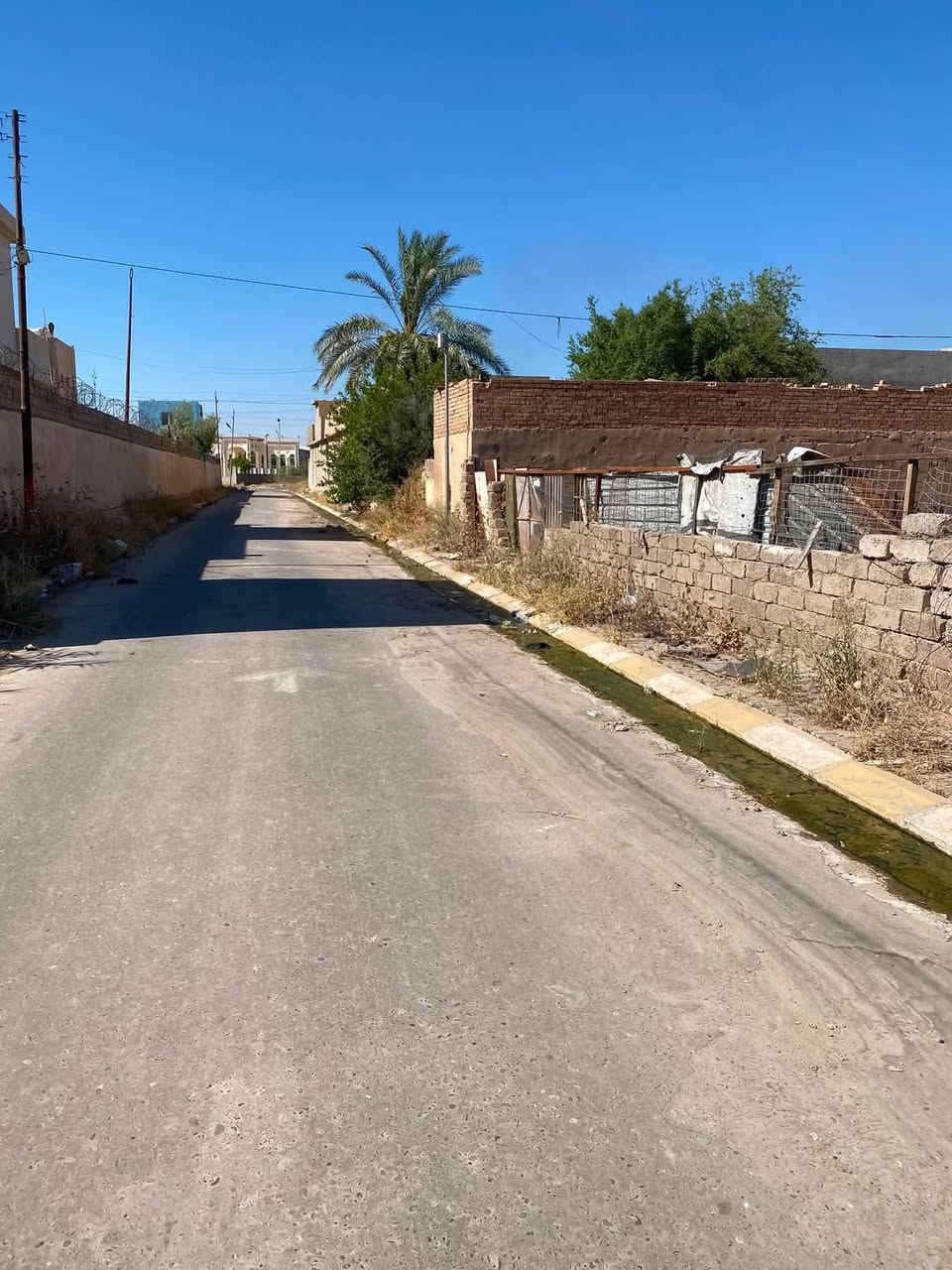 للبيع
قطعة ارض الحي العصري طابو صرف مساحة 340 متر خلف مديرة الشرطة مباشر للاستفسار مراسلة الصفحة او الاتصال على الارقام التالية 
***********
***********
