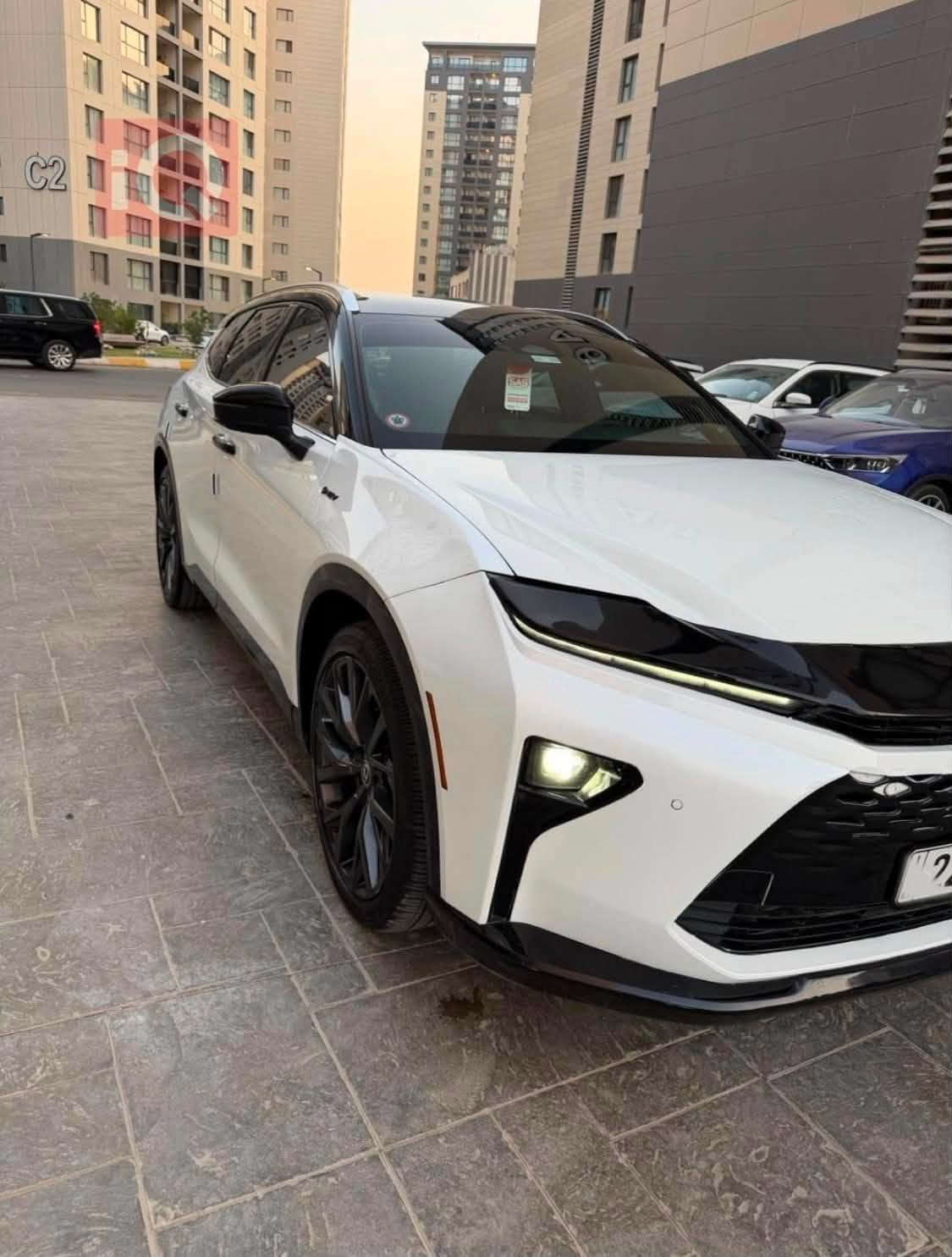 TOYOTA CROWN 2025
لمتد فول مواصفات وارد امريكي

حادثها ٣ قطع صبغ السونار موجود

رقم اربيل بأسمي مظللة 80%
 
ايرباك الستيرن والسكن راجع سستم

ماشية 14000mi 

مكانها بغداد / ***********

السعر / 25500 $ وبيها مجال بسيط

نص مكتوب في الصور:
- iQ