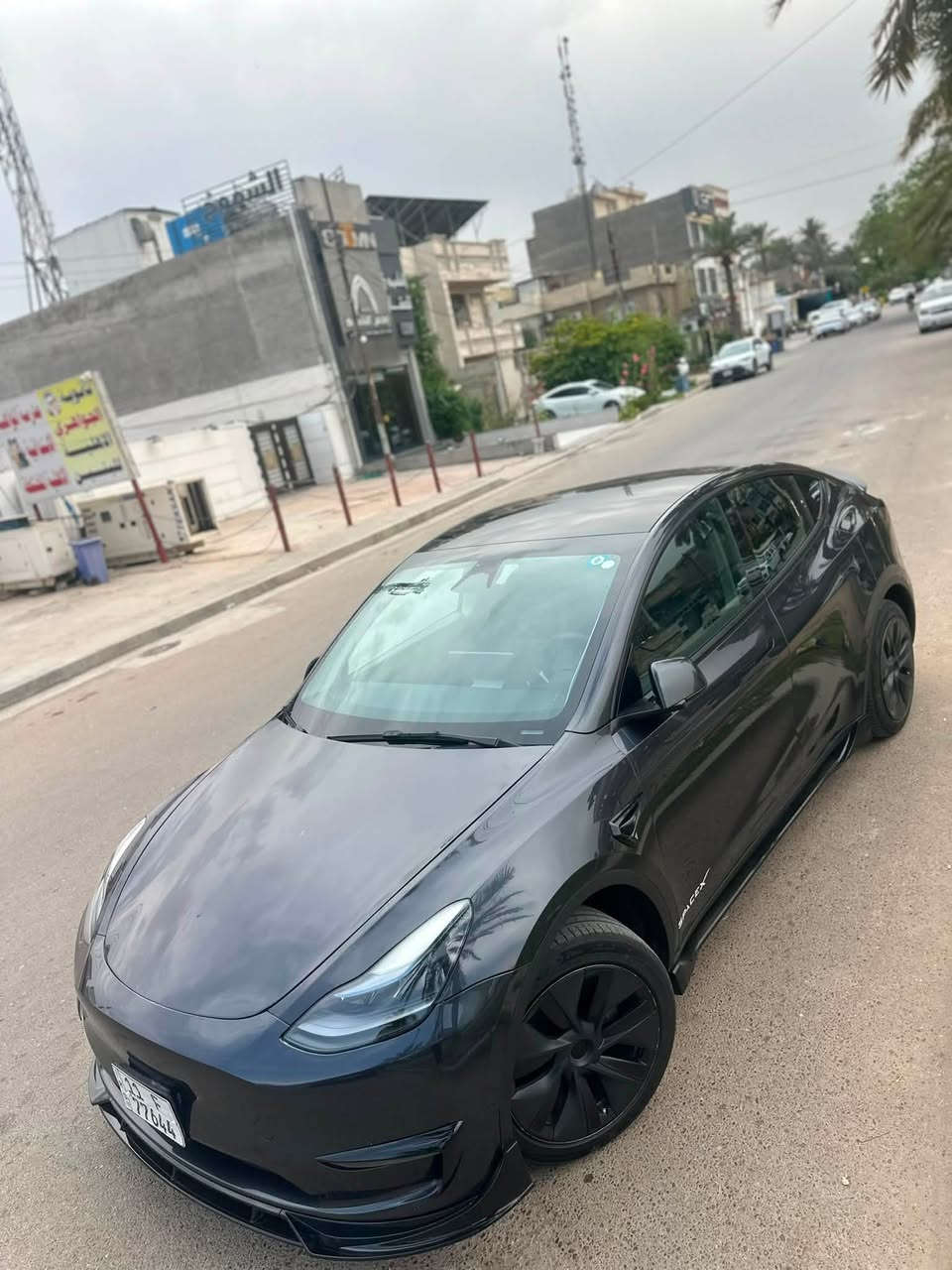 بيع او مراوس بسيارة  اربيل
السلام عليكم شباب

الحلوة للبيع 🩶

تسلا مودل Y 2024 لونك رينج تك ماطور المرغوب

السيارة حادثها بنيد مبدل وجاملغ ربعة صبغ

ماشية 60,000 ادامة كاملة صفر مسج 

جديدة بمعنى الكلمة 

السيارة مواصفاتها معروفة 

عليها اضافة كت كامل اصلي

  

***********

