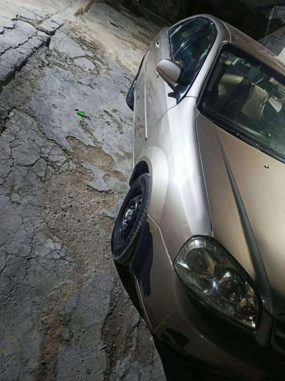 فورنزة • مكينة 2000 • تاير جديد
