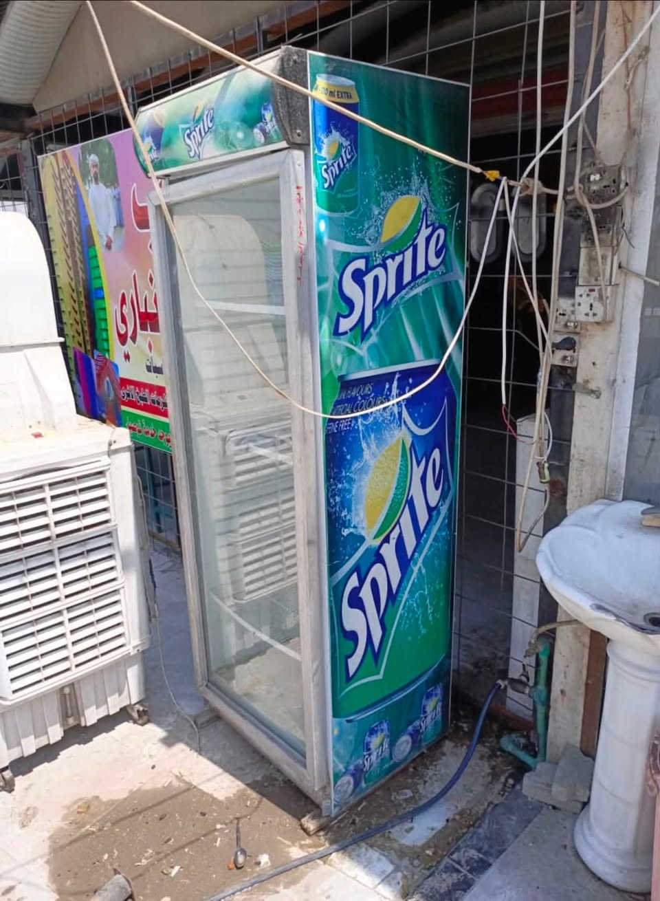 السلام عليكم براد للبيع يشتغل ومابي شي بس جامه مالته مبدله سعره ١٢٥الف وبي مجال بسيط
***********
***********
