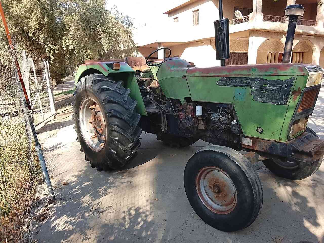 سلام عليكم للبيع سيرت موديل 2000 رقم السنويه العنوان بغداد الطارمية الهاتف ***********
