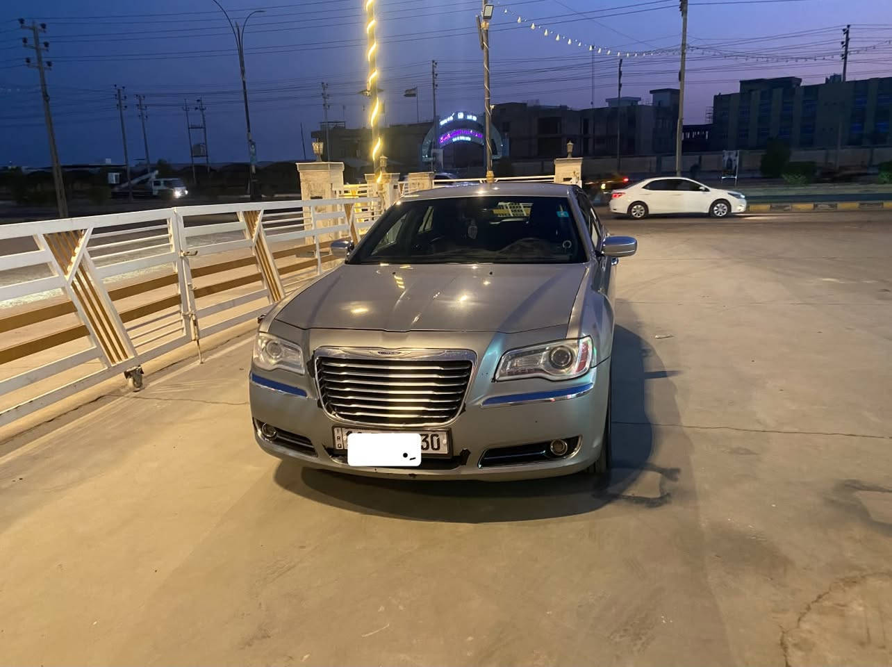 السلام عليكم ..
اوباما كرايسلر C300 
الموديل :2011
رقم بغداد السنويه لغاية 2029
السياره مامشتغله ع الخط 
ماشيه 177 الف ميل
جاهزه على اخر حبايه
مكينه جديده  قبل شهرين مبدلينها
حداديه جديده
براد دهن جديد 
منظومه تبريد جاهزه
لايت زنون شمسي
تخم تاير اليوم شاده الدرجه الاولى
السياره جديده وخير من الله 
وبالعافيه ع الياخذها 
بجم كبس السياره كلها بدون اي دواخل كلهن سطحيات
بيها قطعتين تبديل والجاملغ الخلفي مرشوش لتوحيد اللون 
السونار مرفق مع المنشور
السعر 140 وبيها مجال كلش قليل حگ الجيه 
العنوان ميسان العماره 
لللاستفسار :***********
