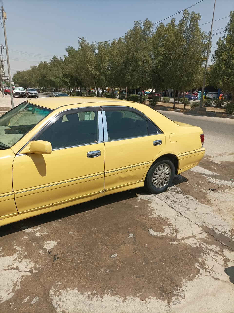 ملكة للبيع اضبارة 4دكم نجف كريستال ترجع خصوصي تخم تاير كير بي ضعف السعر 70ورقة رقم الهاتف ***********بابل
