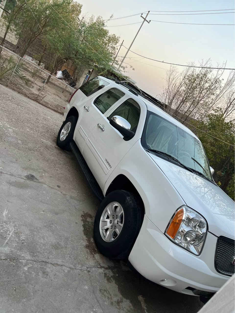 يوكن 2010 خليجي بترة اللون ابيض كفالة من الضربة الرقم بغداد تنتهي السنوية 2027 
السيارة فقط ارباع صبغ  
السعر 180 وبيهه مجال 
جاهزة السيارة من تخم تاير وحدادية 
ومكينة وكير 
وين مايعجبك افحص
*********** البصرة, العراق
