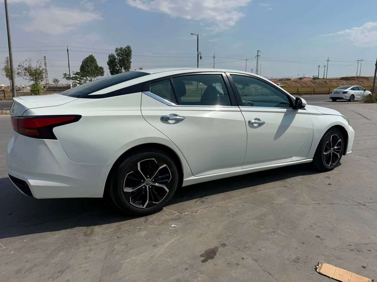 Nissan altima 2023 S
 قتعتين صبخ جاملغو بونيد  بدون شاصي  سيارة جديد مابي نقص
 
سعر 143
***********
