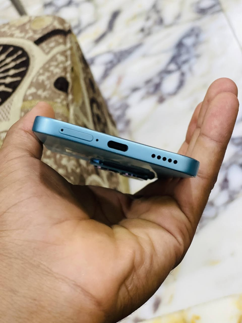 سلام عليكم
هونر 400 لايت جهاز كارتون صار سبوع من شتريته بس شاحنته ضاعت مني كارتونته ويا فقط مكاني الديوانية سعر اخاص رقم/***********/واتساب
