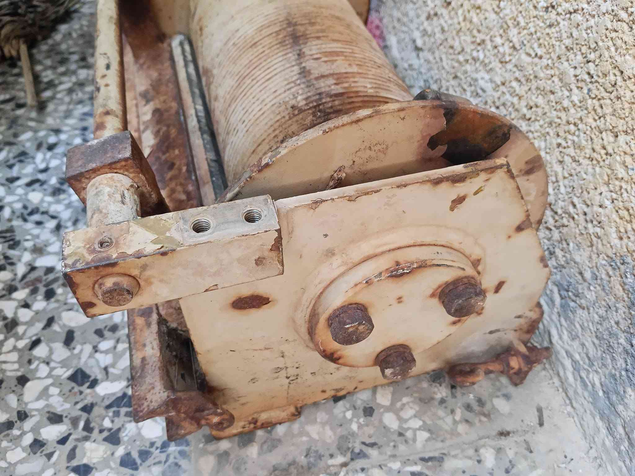 للبيع • مركبة • اتصل