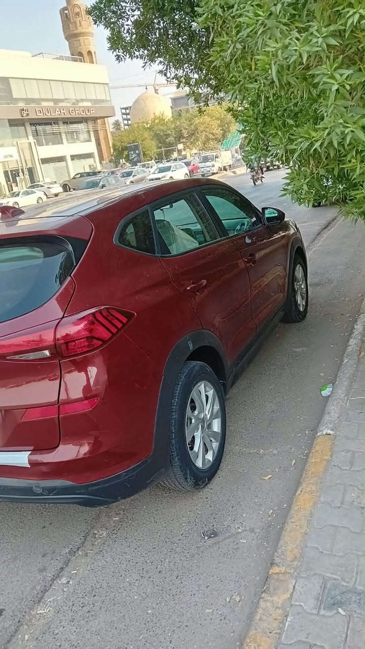 سلام عليكم
توسان 2019
سيارة بيه صبغ 4قطع مكان الاعظمية صوره حادث موجود وصوره سونار موجود تبريد ثلج محرك كهربائي كير كلشي شغل شاشة تحكم ستيرن كامره 
لبيع فقط 
سعر ١١٨قفل قفل 🔐 
***********
***********
اتصال فقط
