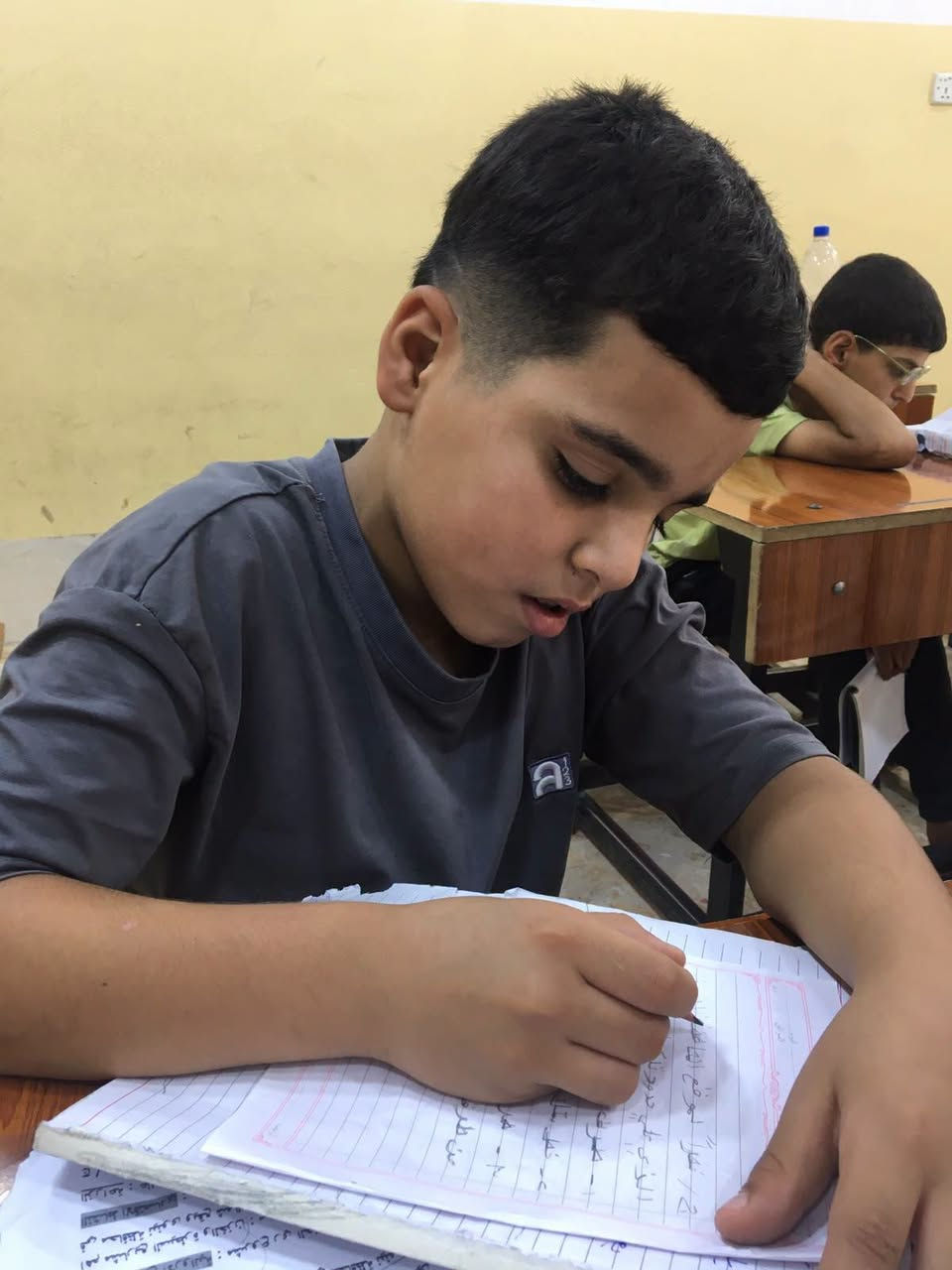 في معهد الثقة التعليمي
نأخذ بيد الطالب من الأساسيات إلى التفوق 💪
✅ متابعة يومية
✅ تقوية جميع المواد
✅ واجبات واختبارات مستمرة
✅ كادر تدريسي متخصص
✅ متابعة مستمرة مع ولي الأمر
✅ بيئة تعليمية محفزة وآمنة
ابتدائي — نبني الأساس… ونصنع التفوق 🎓
📍 بلدروز – شارع خجو – فوق مطعم عباس دبل
📞 ***********
📞 ***********
📞 ***********
