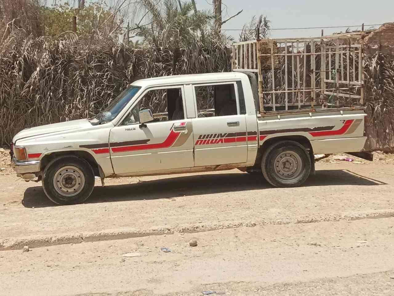 السلام عليكم
مكلف بالنشر
تيوتا 87 رقم كركوك مشروع وطني السيارة كير محرك بالشرط حدادية جديدة 
السيارة خير من الله السنوية نافذة لل 28
مكان صلاح الدين قضاء الدور 
الاستفسار ***********
