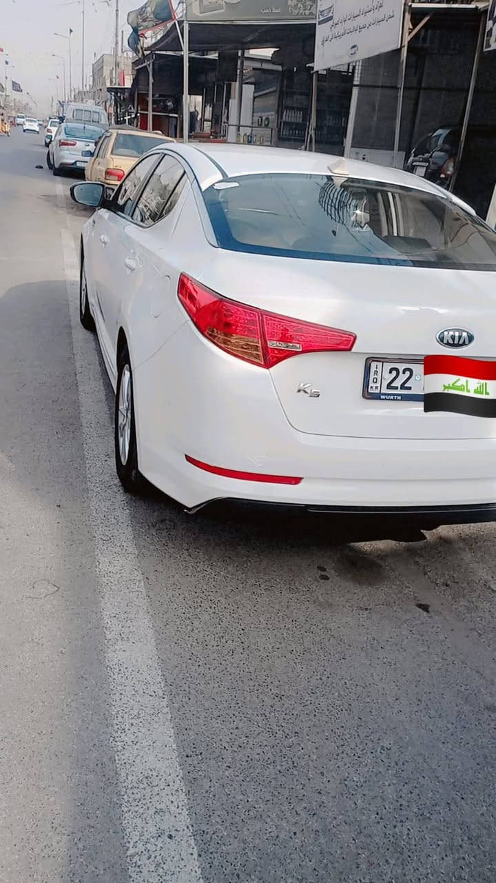 السلام عليكم 
سياره اوبتما للبيع موديل ١٢ ادوات كصه جنطه سياره متومه طبق الاصل ع رقم الشاصي موضح بالصور السنويه تنتهي ب ٢٠٣١ سياره جديده كارتونه دخول جديد سياره مفوله عده الفتحه والبصمه مريات شفط اشاره بالمرايه حساسات شاشه جبيره كشنات جلد سياره سبيرهه بعده مانازل اصل غاز خط واحد 5  K  مكينه كير صدر تخم تاير كله وضع البلادي الشركه تبريد ثلج سياره المي البلادي بعده بيها السعر ٤٧ مكاني بغداد غير متواجد ع الفيس رقم / ‏‪***********‬‏
