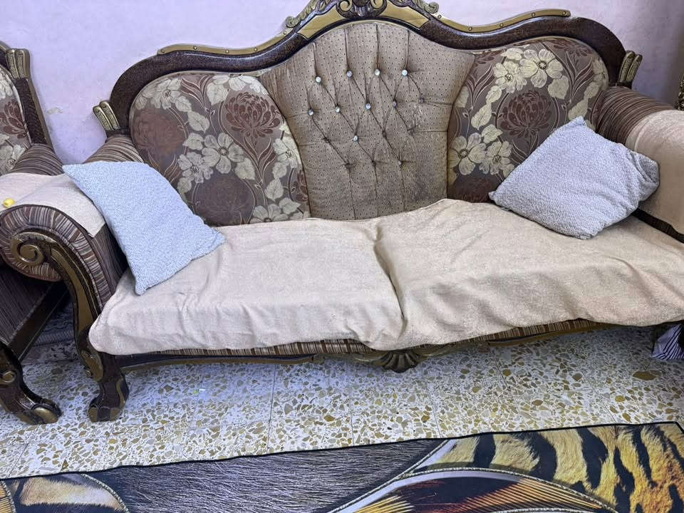 السلام عليكم 
تخم 13 نفر للبيع خشب زان
بغداد جميلة 
للاستفسار 

‭***********‬
