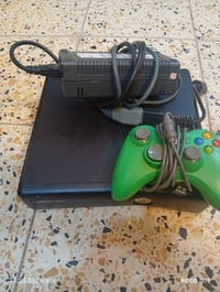 يالله سلام عليكم اكس بوكس 360 للبيع بي 239 لعبه نضيف اخو الجديد ستعمال...
