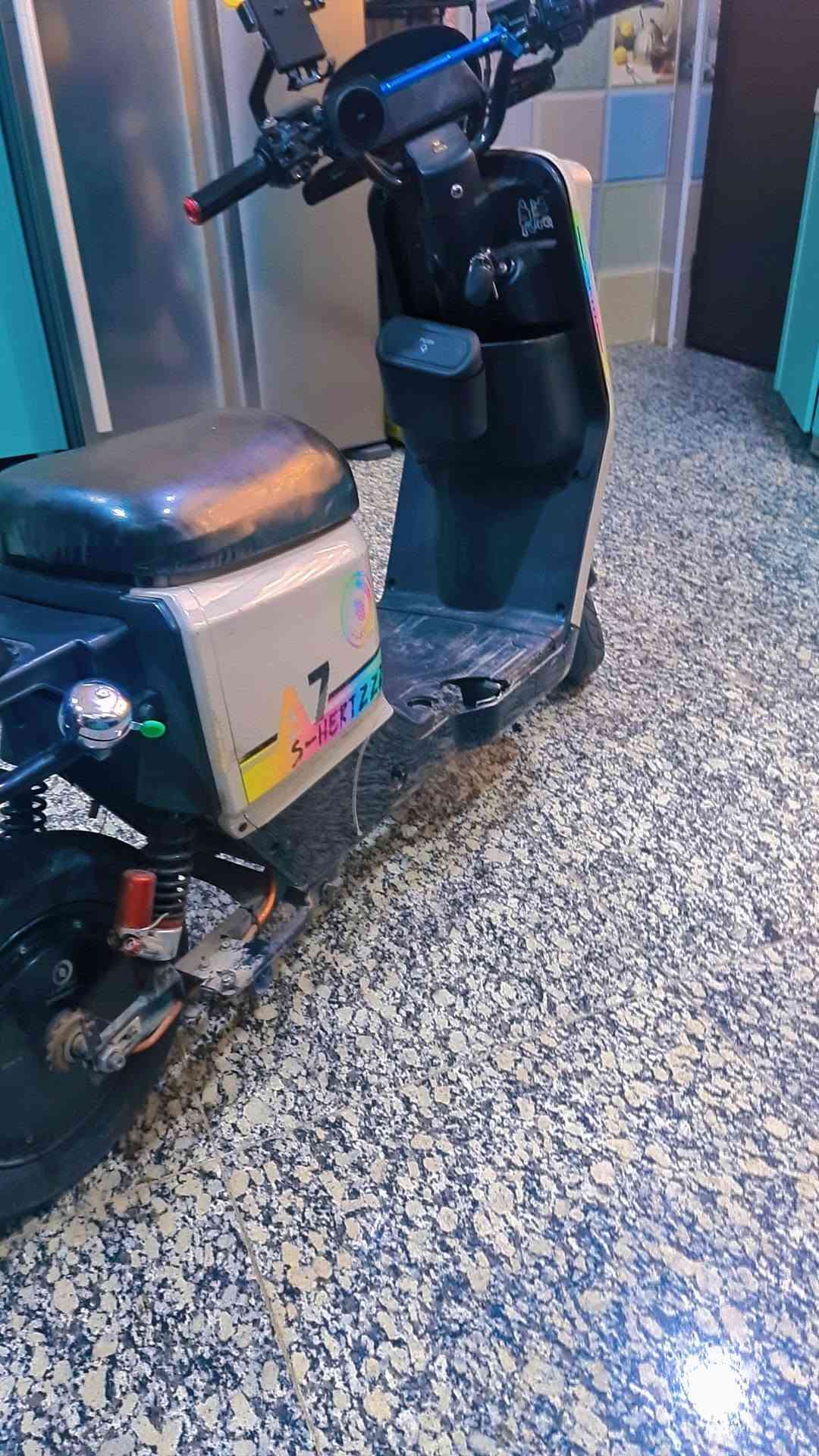 دراجة شحن R7 • بطاريات جديدة • كوت الخاجيه