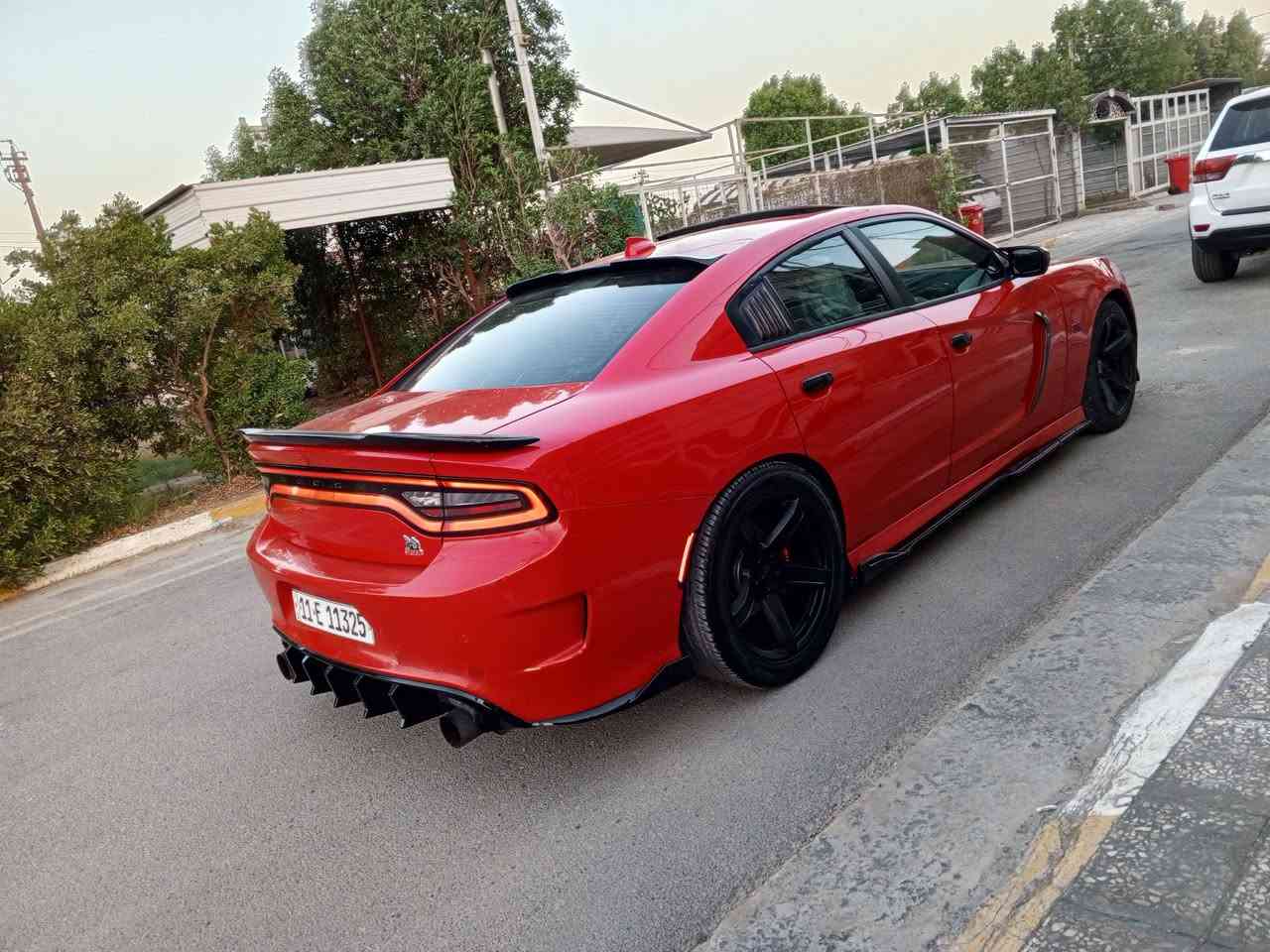 السلام عليكم جارجر موديل 2015 رقم بغداد دولي بسمي مواصفات ارتي ماكس فول صالنصه رياضي صوت كلش حلو تبريد ثلج كير محرك جدد منضومه زنون ولون طماطه جميل كشنات تتفئه تبريد يعني تتونس داخل السياره ماكو صيف شته لازم تلبس قمصله وتصعد وين الشراي السعر 159وبيه مجال محرك 5700 مكان بغداد حي العامل والشراي يتصل ويدلل ***********
