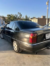 أوبل أوميغا • ١٩٩٢ • كوية