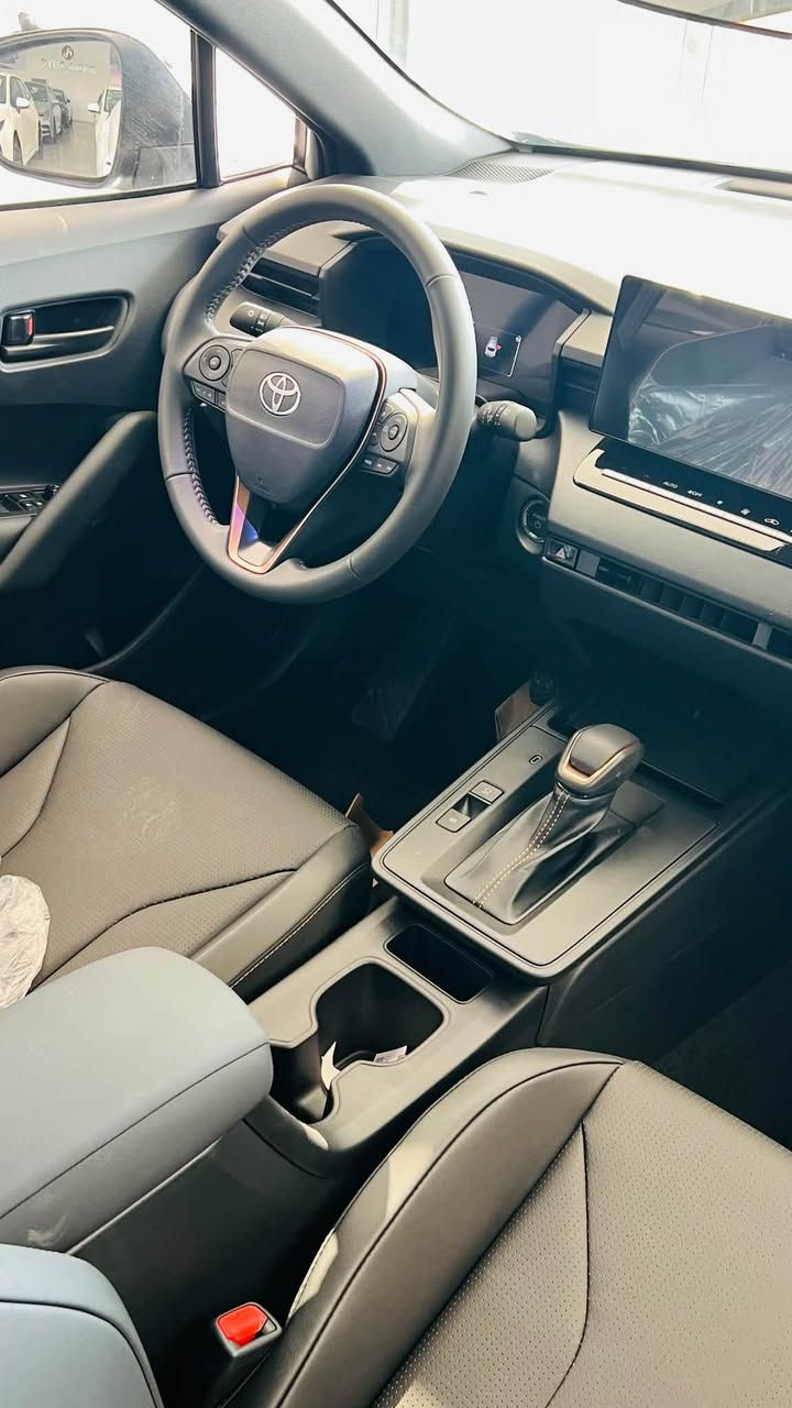 كورولا كروز 2026 COROLLA CROSS
0.km
فـــول مواصــفــات __✅

فتحه سقف 
بصمه تشغيل 
رادار امامي 
تحديد مسار 
ويل كروم 18
مقاعد جلد 
مقعد السائق كهربائي 
حساسات اماميه 
حساسات خلفيه 
اشارات انعطاف جانبيه 
شاشه كبيره ( تدعم نظام ابل ، اندرويد اوتو ) 

للأستفسار مراسله الارقام : ***********
***********
شـركـة نـيـوجـيـرسـي لـتـجارة الـسـيـارات

